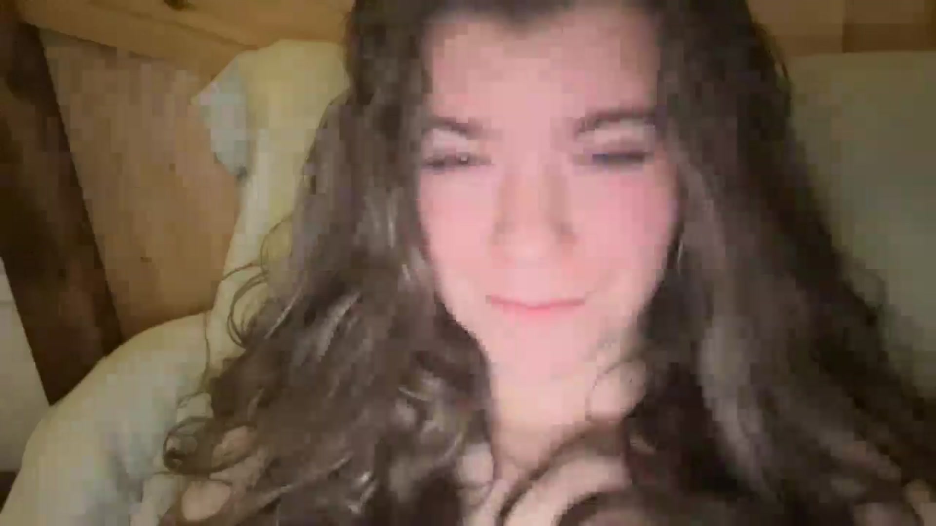 Gallery image thumbnail from Trixiegirl3's myfreecams stream on, 11/11/2025, 02:15 image 16 of 20