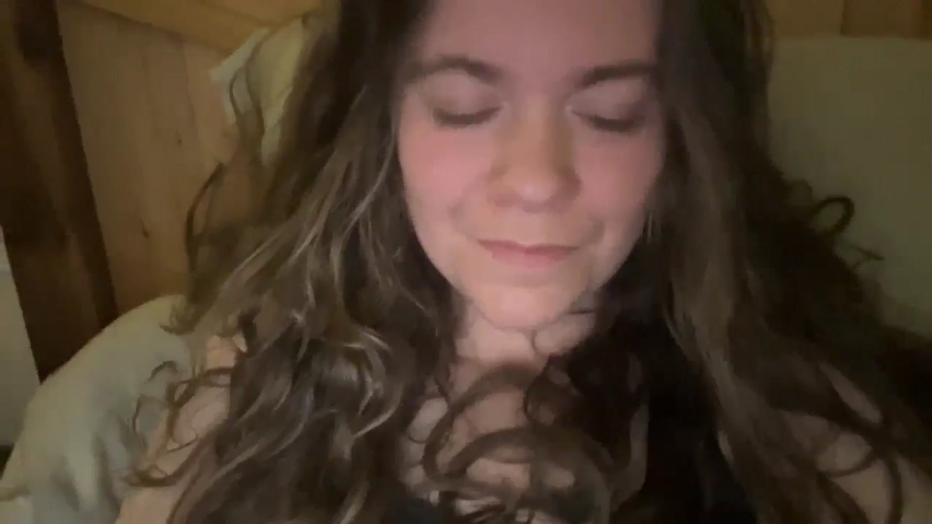Gallery image thumbnail from Trixiegirl3's myfreecams stream on, 11/11/2025, 02:15 image 18 of 20
