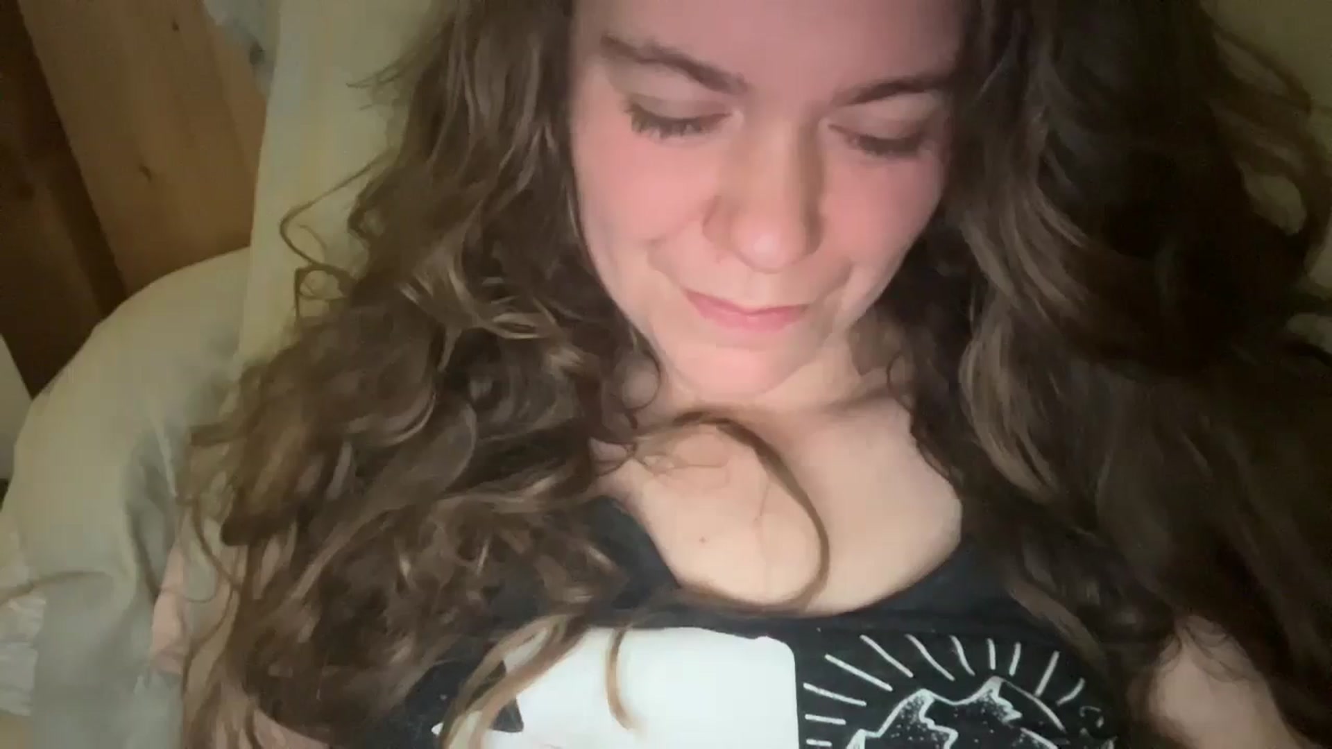 Gallery image thumbnail from Trixiegirl3's myfreecams stream on, 11/11/2025, 02:15 image 5 of 20