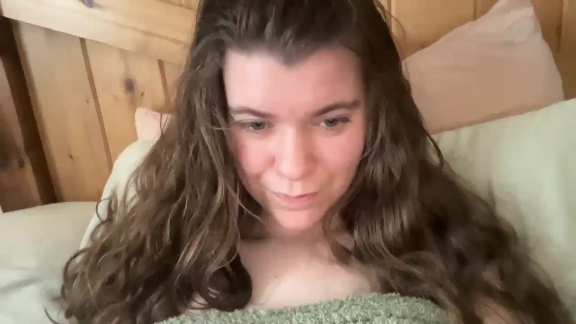 Gallery image thumbnail from Trixiegirl3's myfreecams stream on, 11/14/2025, 24:01 image 19 of 20