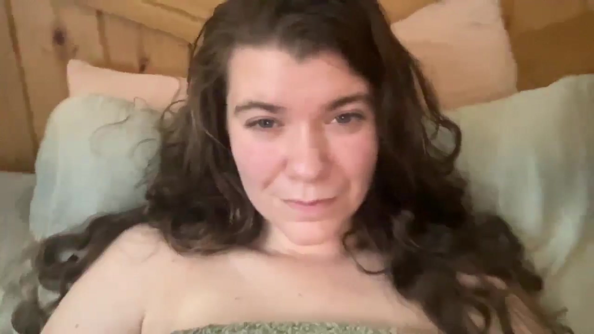 Gallery image thumbnail from Trixiegirl3's myfreecams stream on, 11/14/2025, 01:29 image 4 of 20
