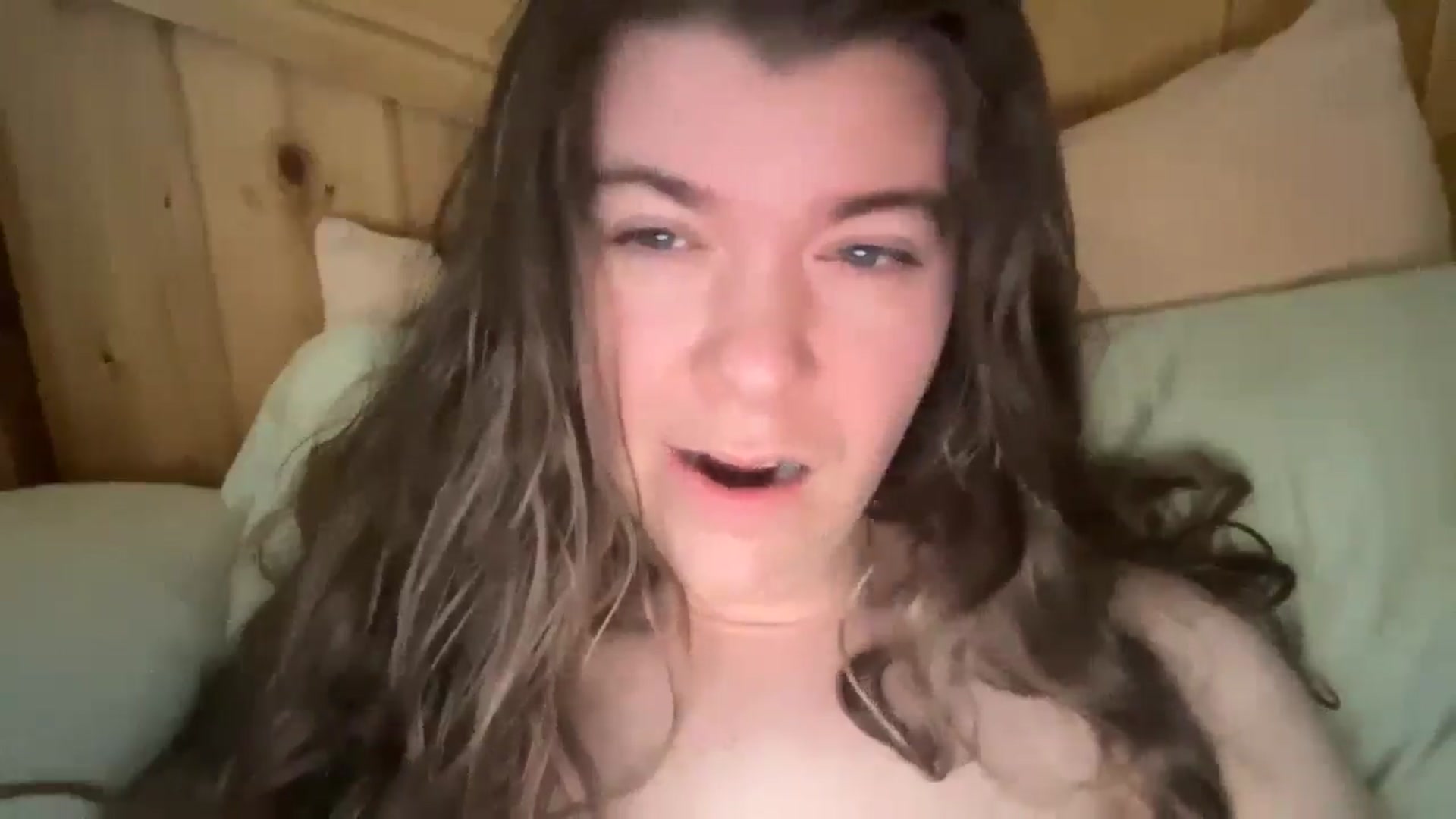 Gallery image thumbnail from Trixiegirl3's myfreecams stream on, 11/14/2025, 01:29 image 14 of 20