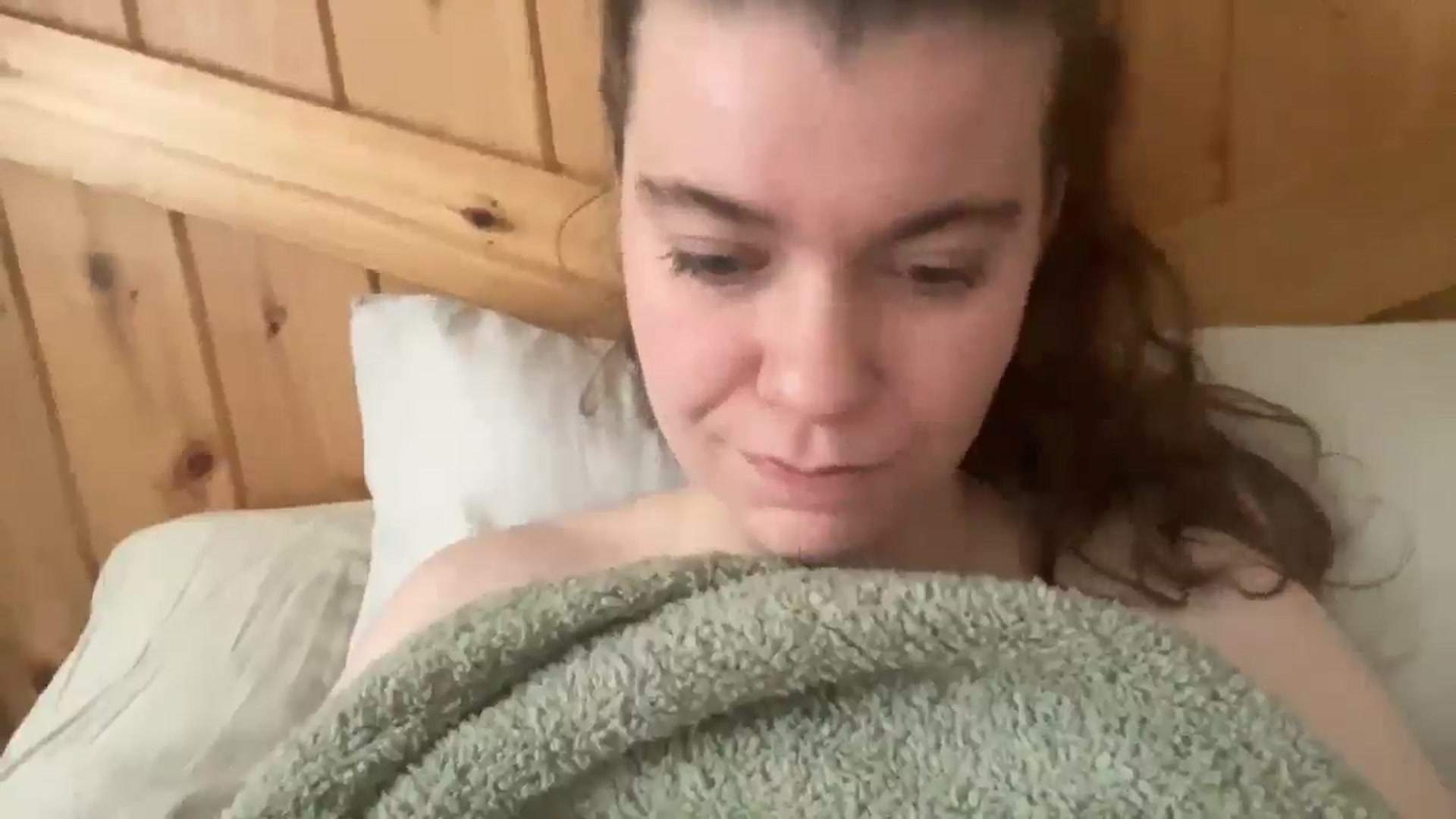 Gallery image thumbnail from Trixiegirl3's myfreecams stream on, 11/17/2025, 22:48 image 18 of 20
