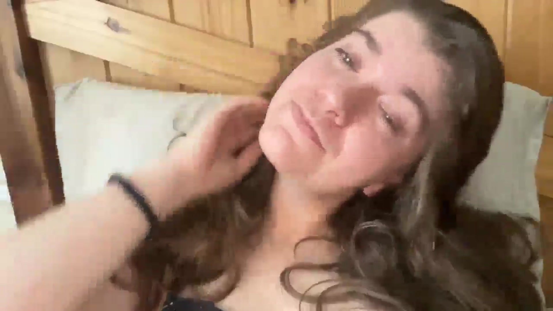 Gallery image thumbnail from Trixiegirl3's myfreecams stream on, 11/18/2025, 22:06 image 14 of 20