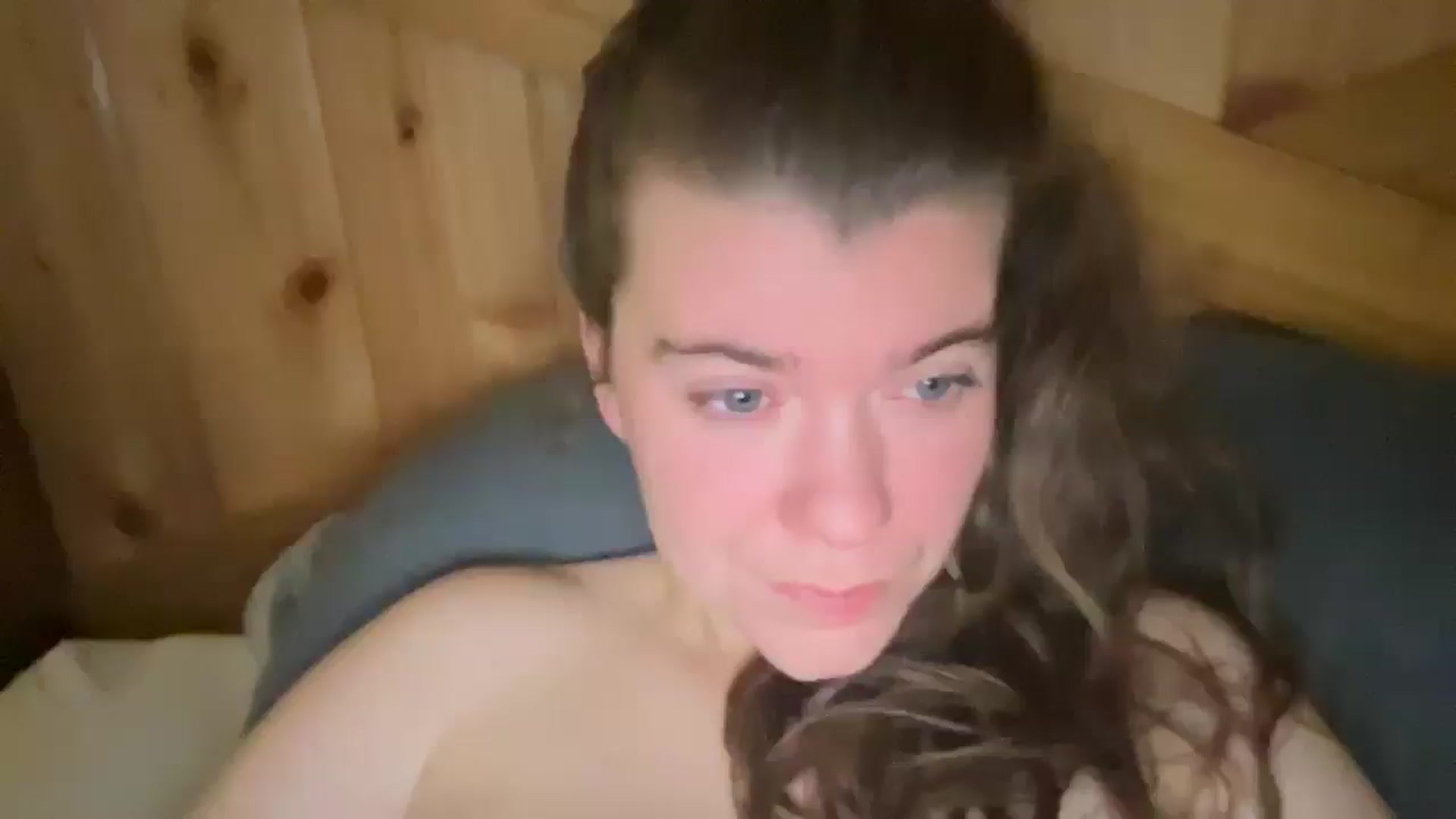 Gallery image thumbnail from Trixiegirl3's myfreecams stream on, 12/19/2025, 01:23 image 1 of 20