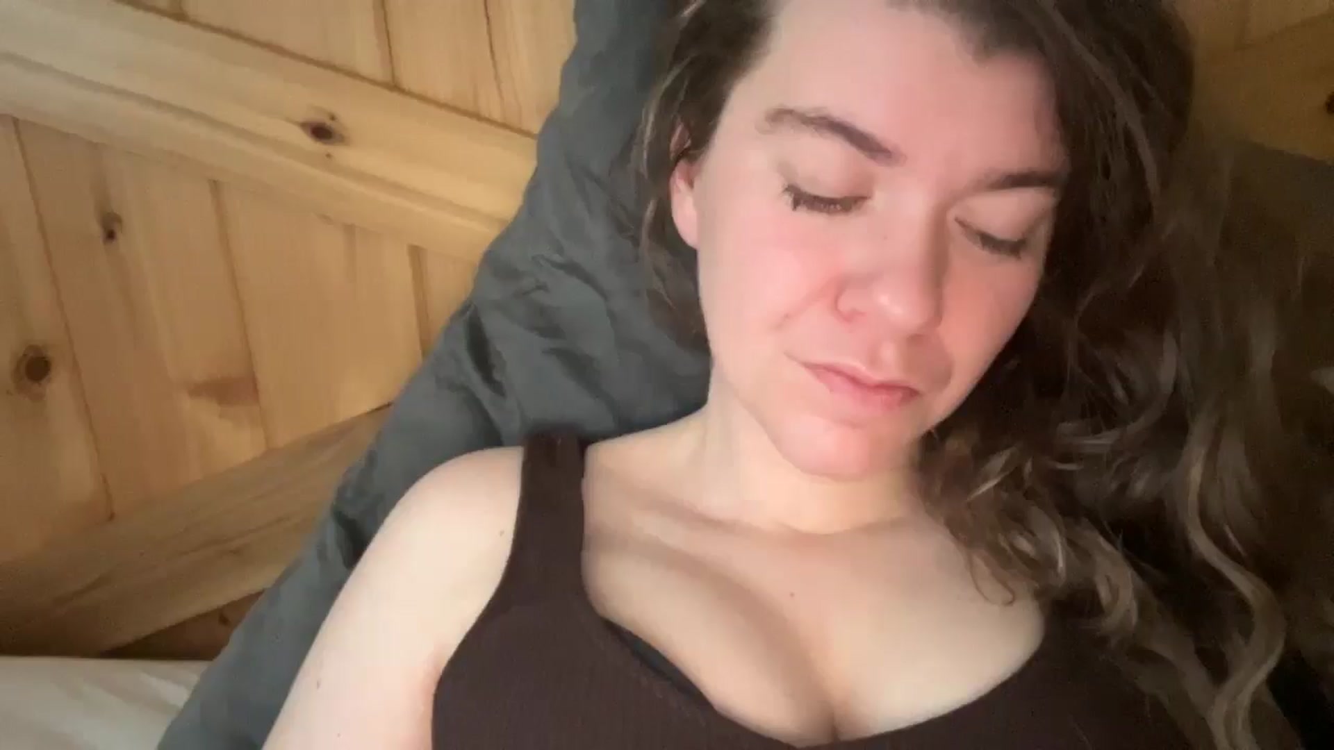 Gallery image thumbnail from Trixiegirl3's myfreecams stream on, 12/20/2025, 21:04 image 1 of 20