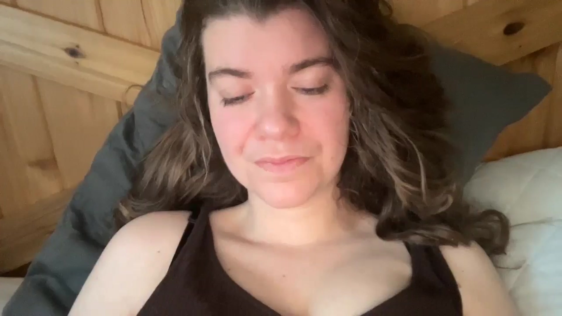 Gallery image thumbnail from Trixiegirl3's myfreecams stream on, 12/20/2025, 21:04 image 6 of 20