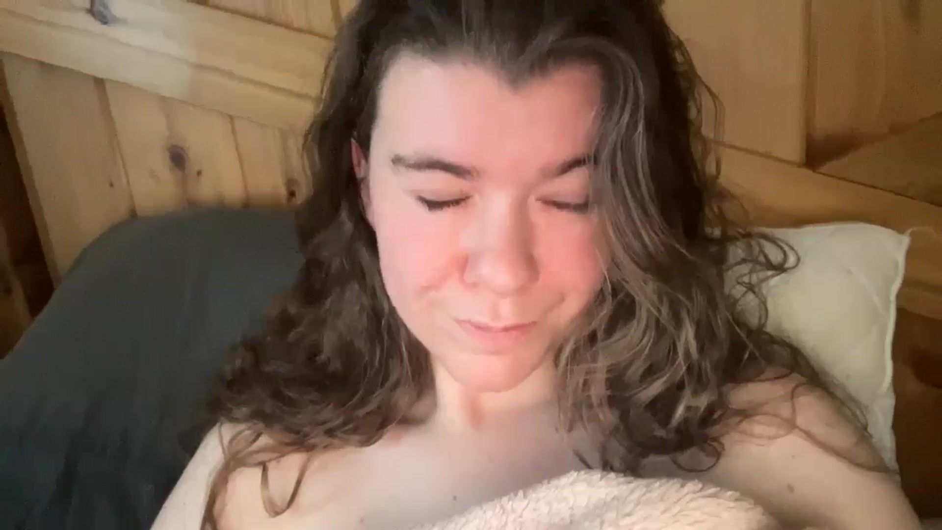 Gallery image thumbnail from Trixiegirl3's myfreecams stream on, 12/21/2025, 22:28 image 18 of 20