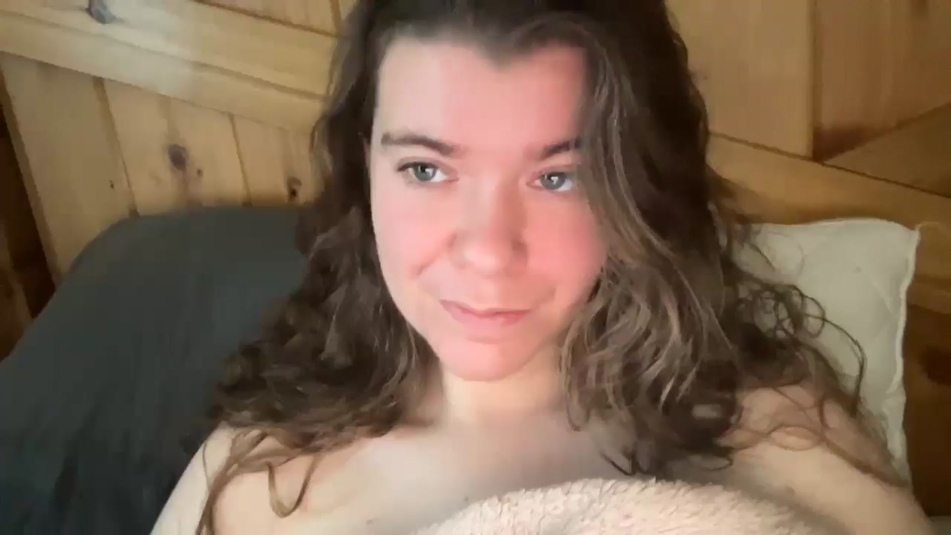 Gallery image thumbnail from Trixiegirl3's myfreecams stream on, 12/21/2025, 22:28 image 19 of 20
