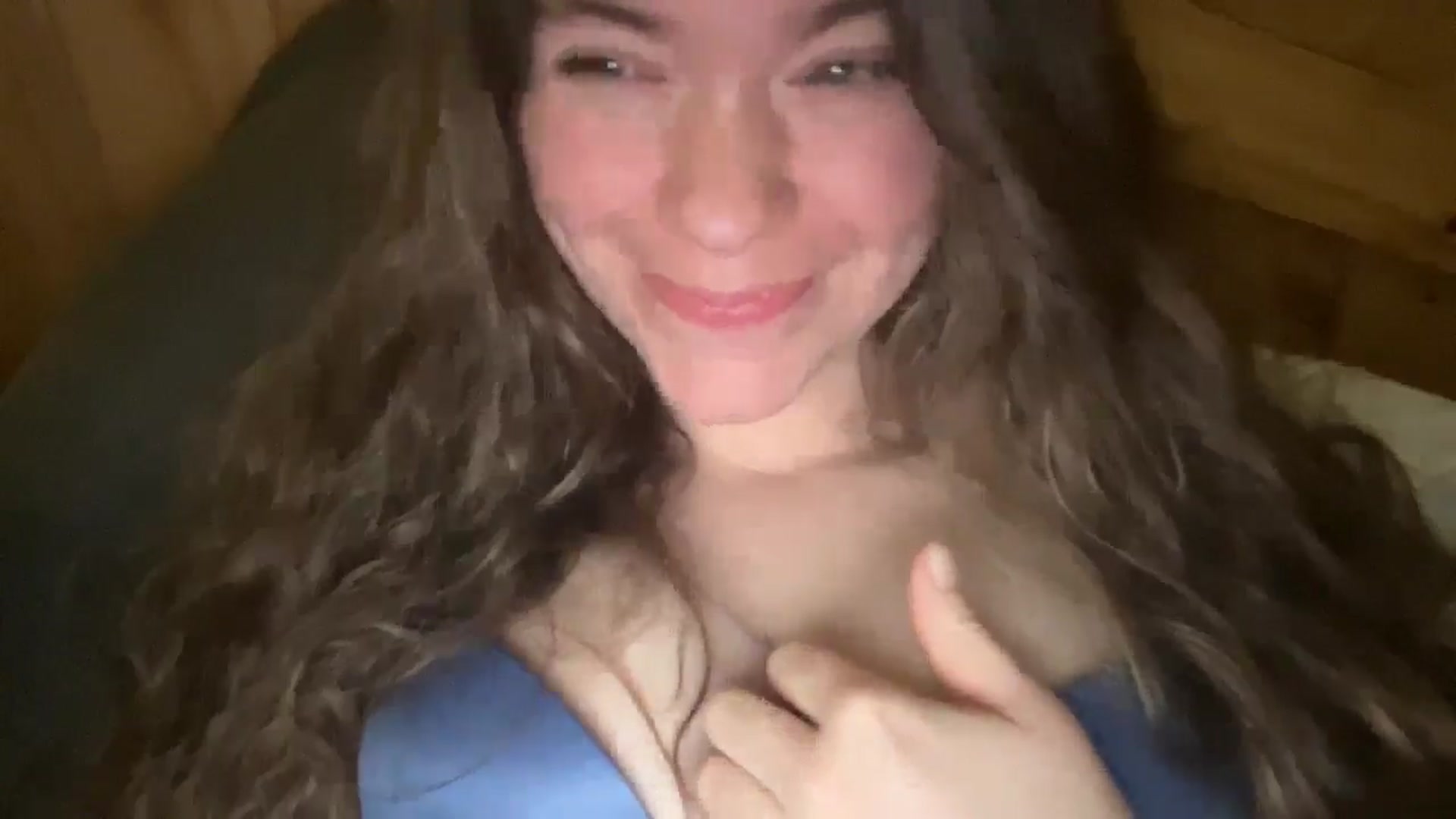 Gallery image thumbnail from Trixiegirl3's myfreecams stream on, 12/22/2025, 01:17 image 17 of 20
