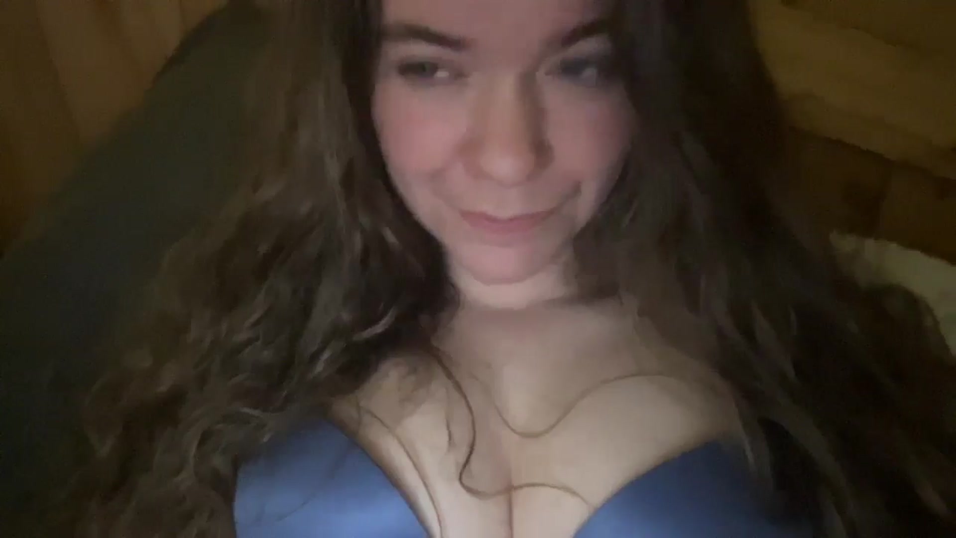 Gallery image thumbnail from Trixiegirl3's myfreecams stream on, 12/22/2025, 01:17 image 18 of 20