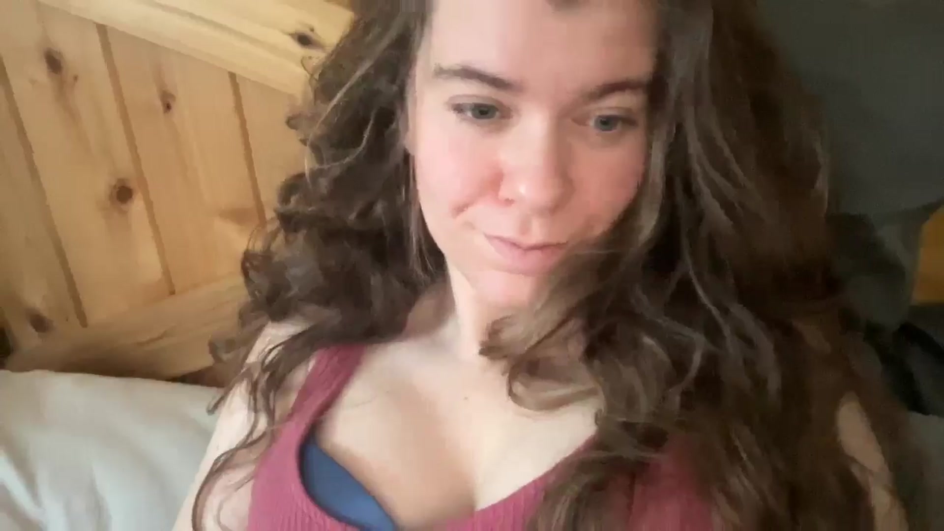 Gallery image thumbnail from Trixiegirl3's myfreecams stream on, 12/22/2025, 22:42 image 5 of 20