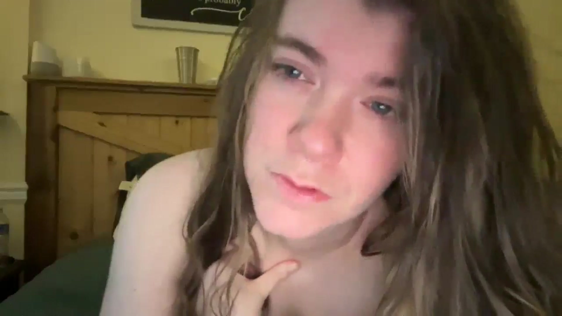 Gallery image thumbnail from Trixiegirl3's myfreecams stream on, 12/27/2025, 24:43 image 7 of 20