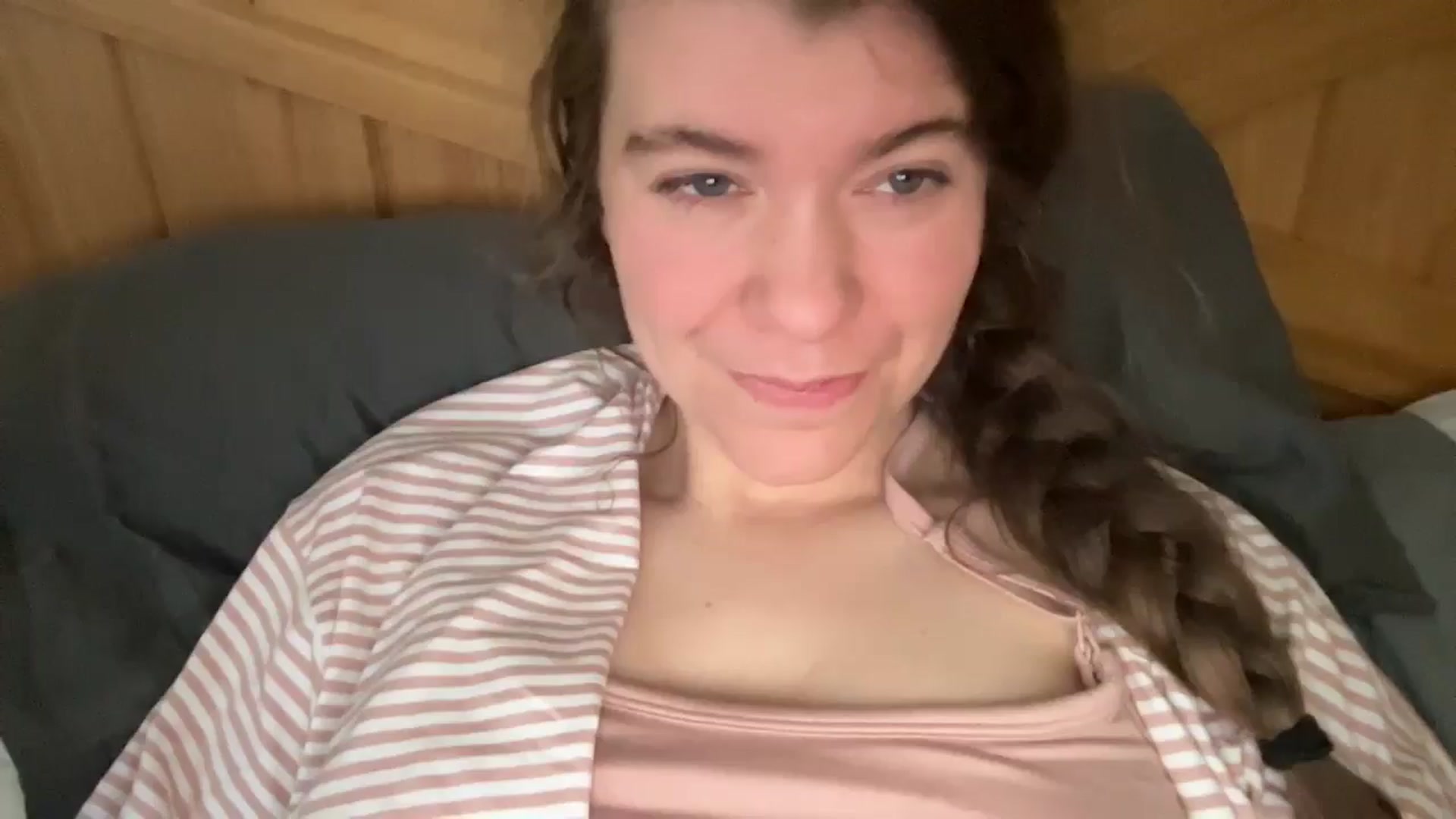 Gallery image thumbnail from Trixiegirl3's myfreecams stream on, 01/11/2026, 19:54 image 1 of 20