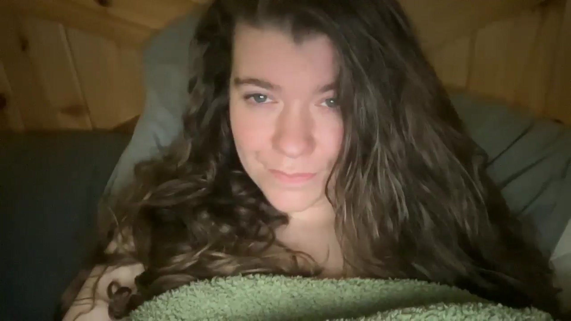 Gallery image thumbnail from Trixiegirl3's myfreecams stream on, 01/16/2026, 01:52 image 15 of 20
