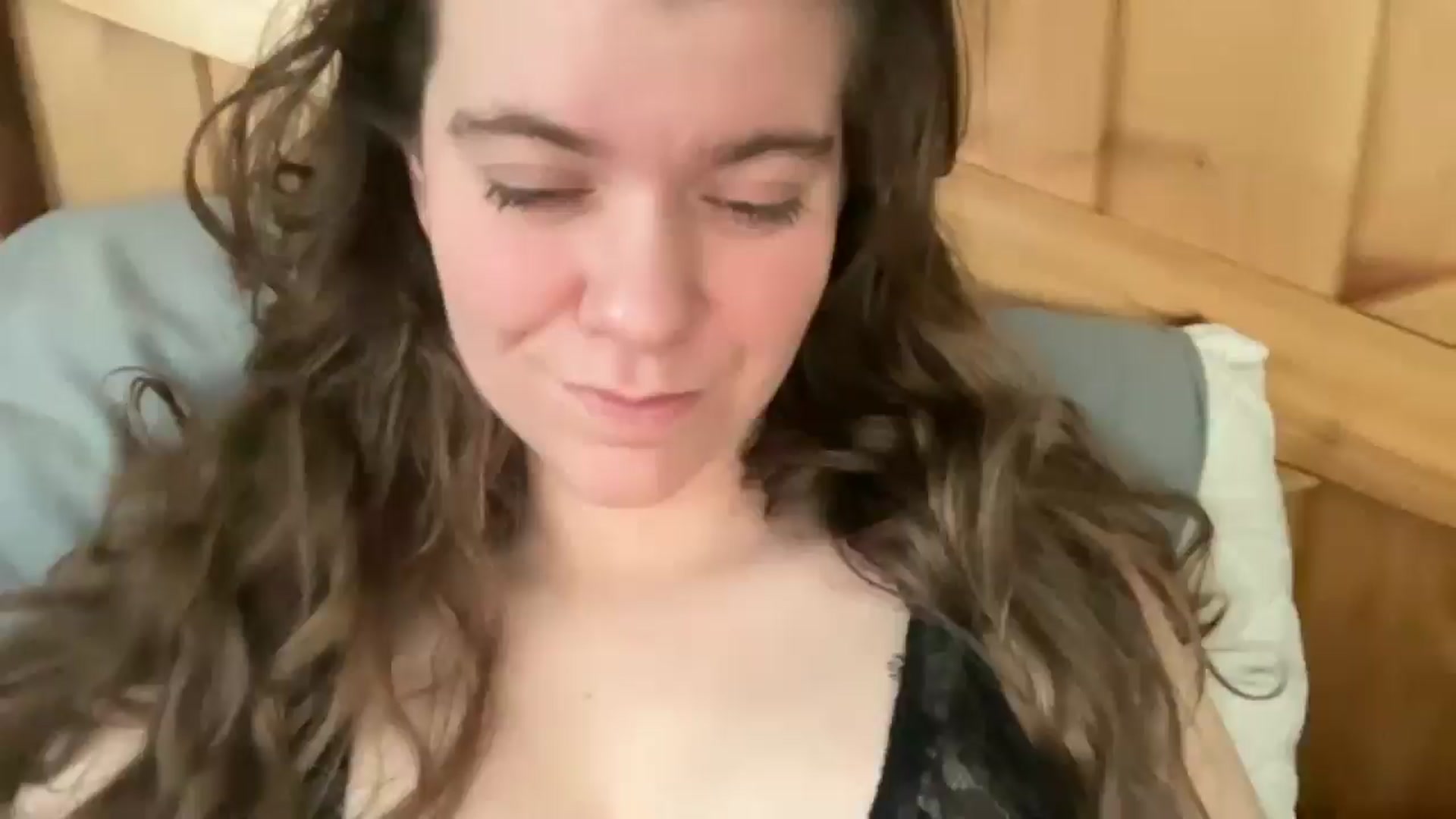 Gallery image thumbnail from Trixiegirl3's myfreecams stream on, 02/06/2026, 20:53 image 1 of 20