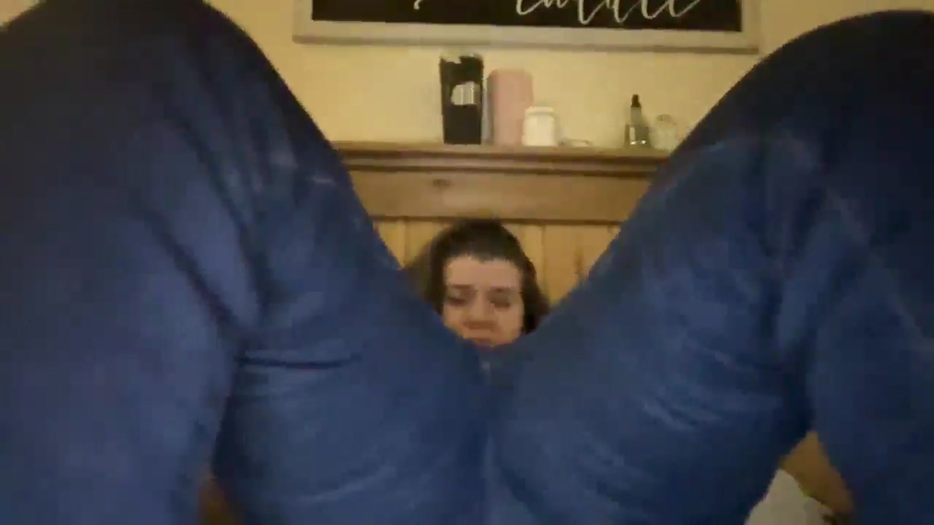Gallery image thumbnail from Trixiegirl3's myfreecams stream on, 02/09/2026, 03:39 image 9 of 20