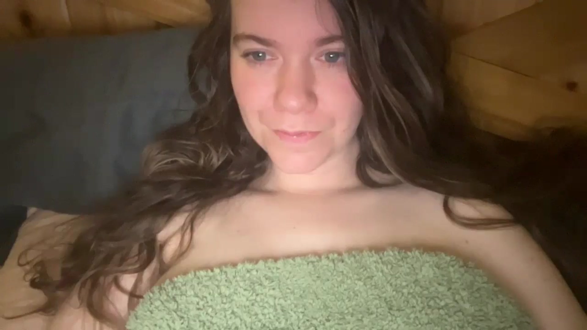 Gallery image thumbnail from Trixiegirl3's myfreecams stream on, 02/19/2026, 03:28 image 18 of 20