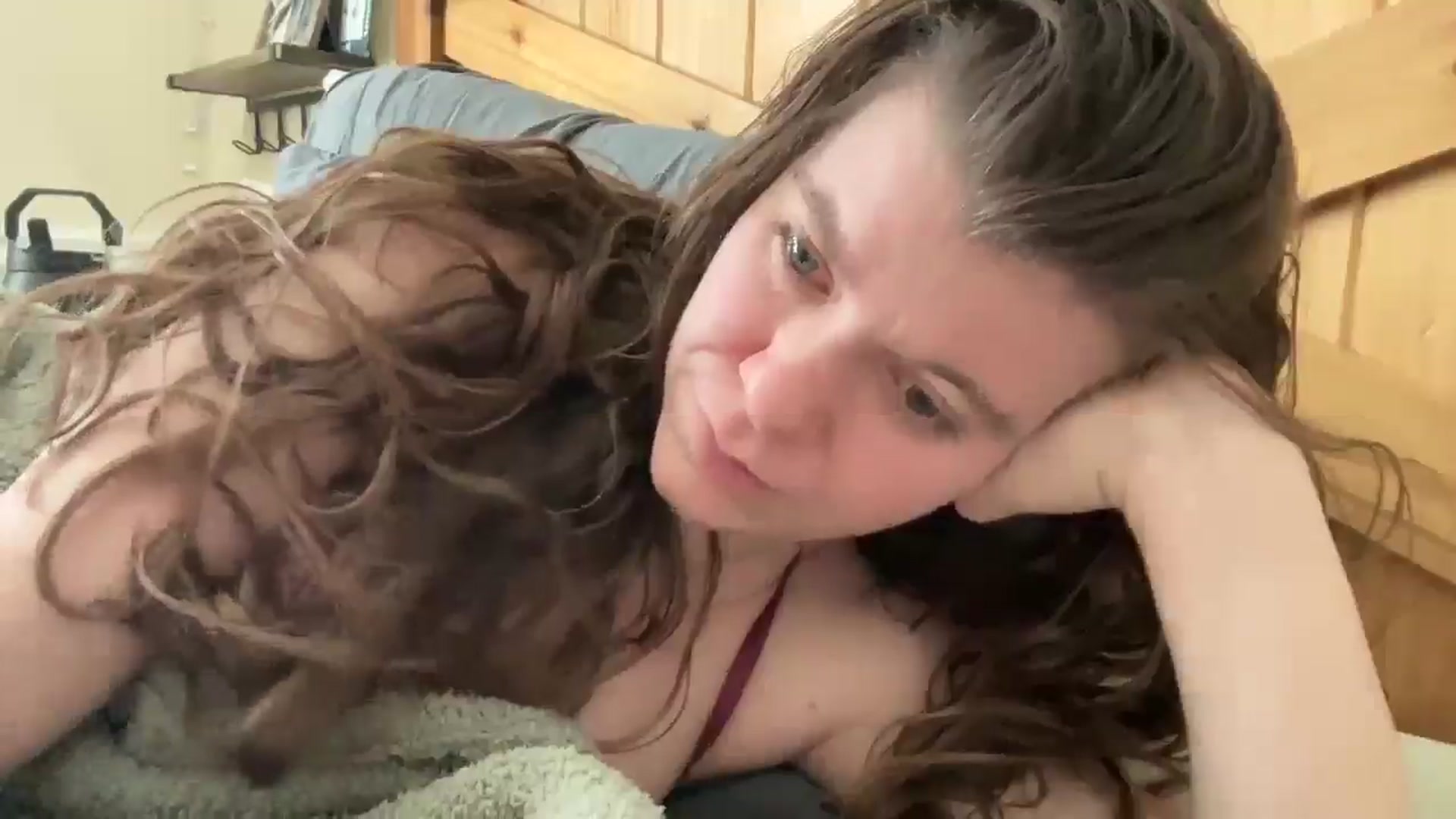 Gallery image thumbnail from Trixiegirl3's myfreecams stream on, 03/10/2026, 24:27 image 5 of 20