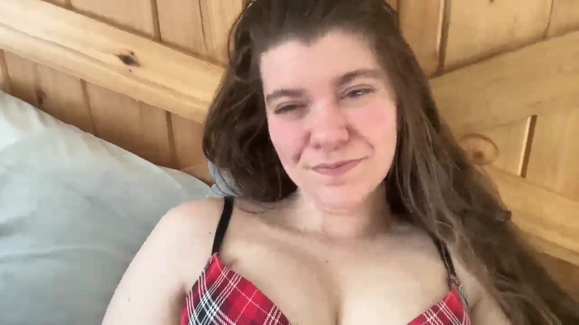 Gallery image thumbnail from Trixiegirl3's myfreecams stream on, 03/16/2026, 19:16 image 12 of 20