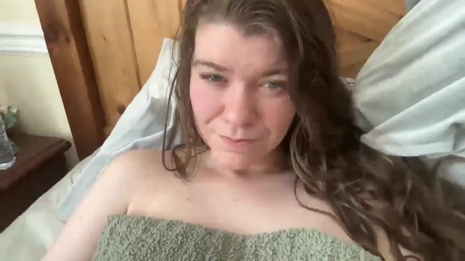 Gallery image thumbnail from Trixiegirl3's myfreecams stream on, 03/17/2026, 24:00 image 4 of 20