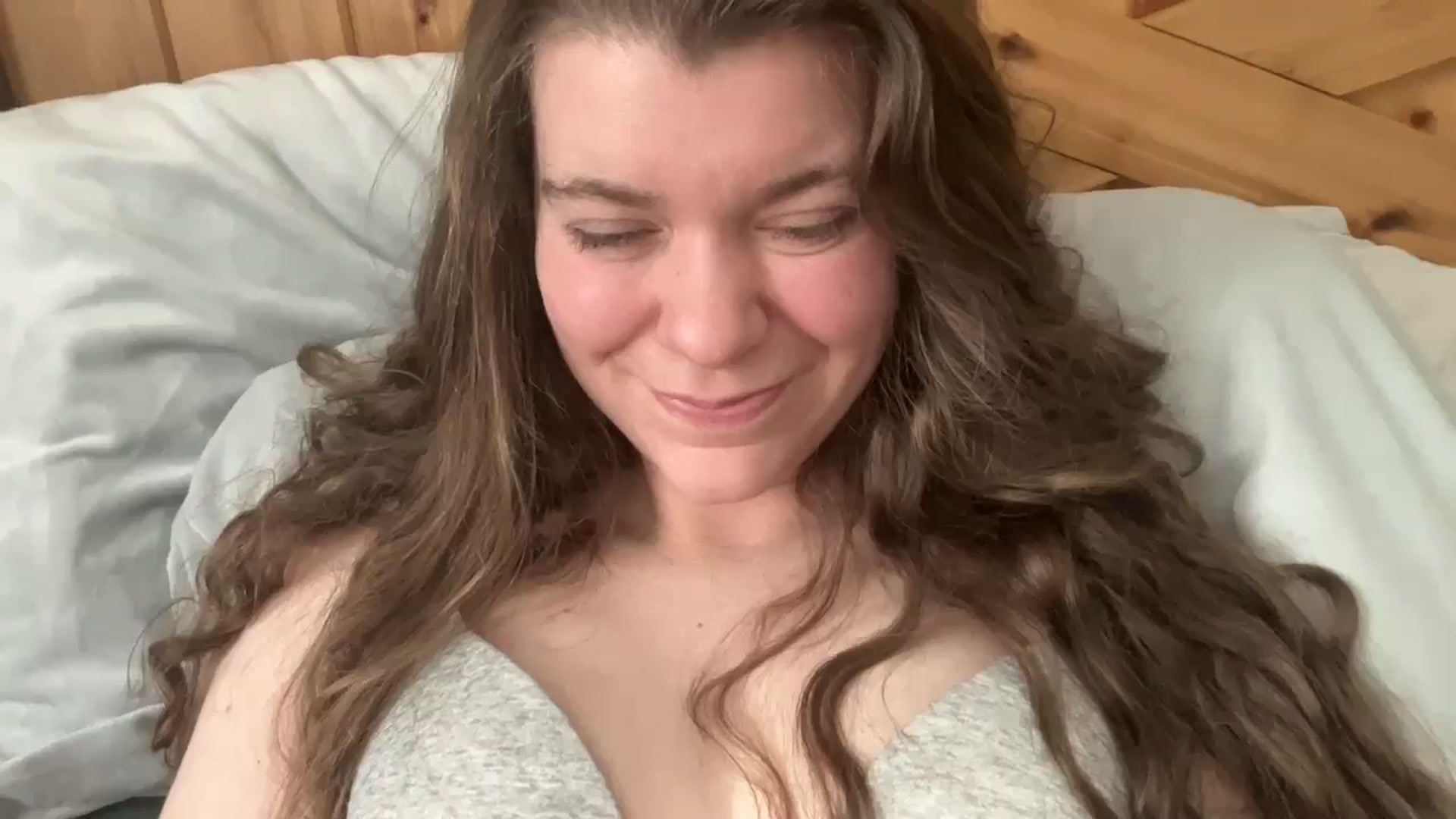 Gallery image thumbnail from Trixiegirl3's myfreecams stream on, 03/19/2026, 22:50 image 7 of 20