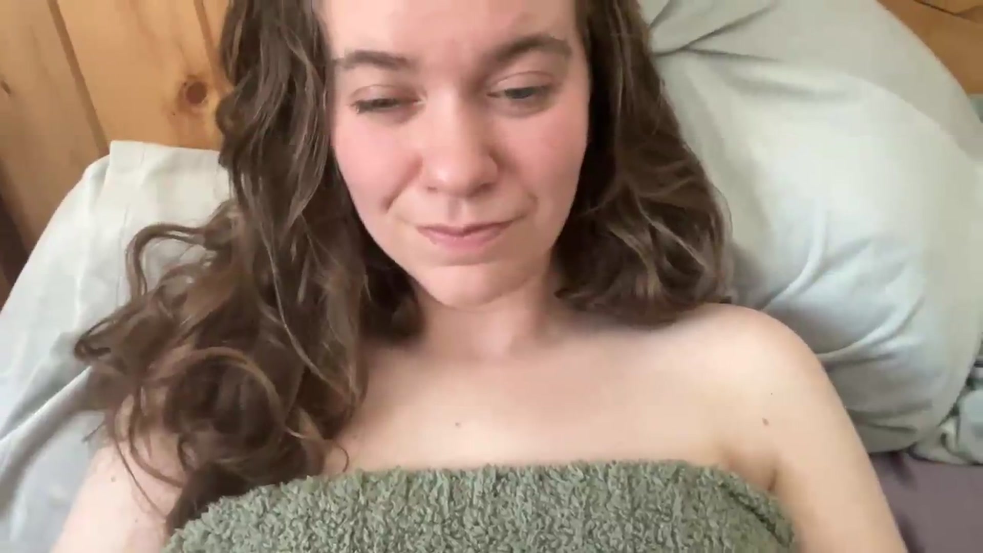 Gallery image thumbnail from Trixiegirl3's myfreecams stream on, 04/07/2026, 24:29 image 10 of 20