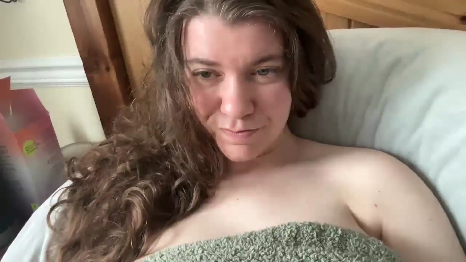 Gallery image thumbnail from Trixiegirl3's myfreecams stream on, 04/08/2026, 19:53 image 15 of 20