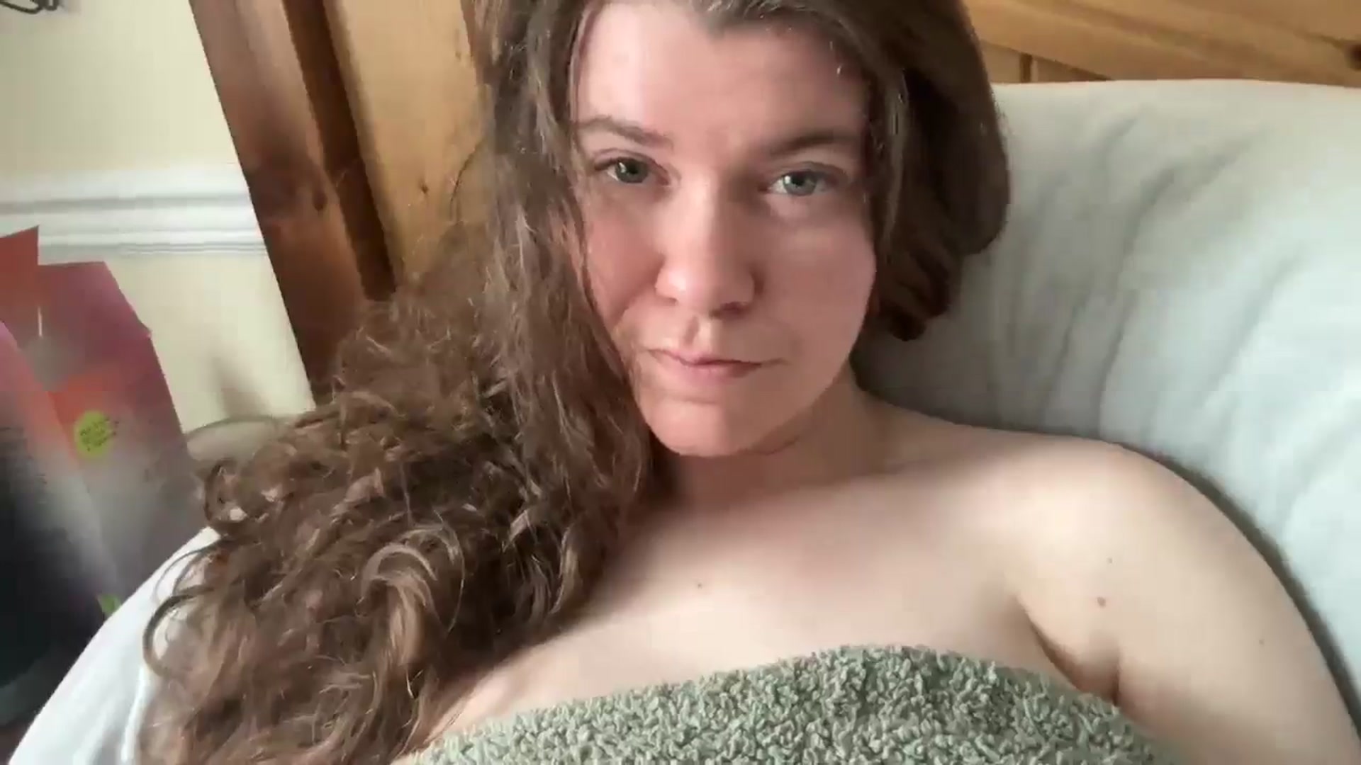 Gallery image thumbnail from Trixiegirl3's myfreecams stream on, 04/08/2026, 19:53 image 10 of 20