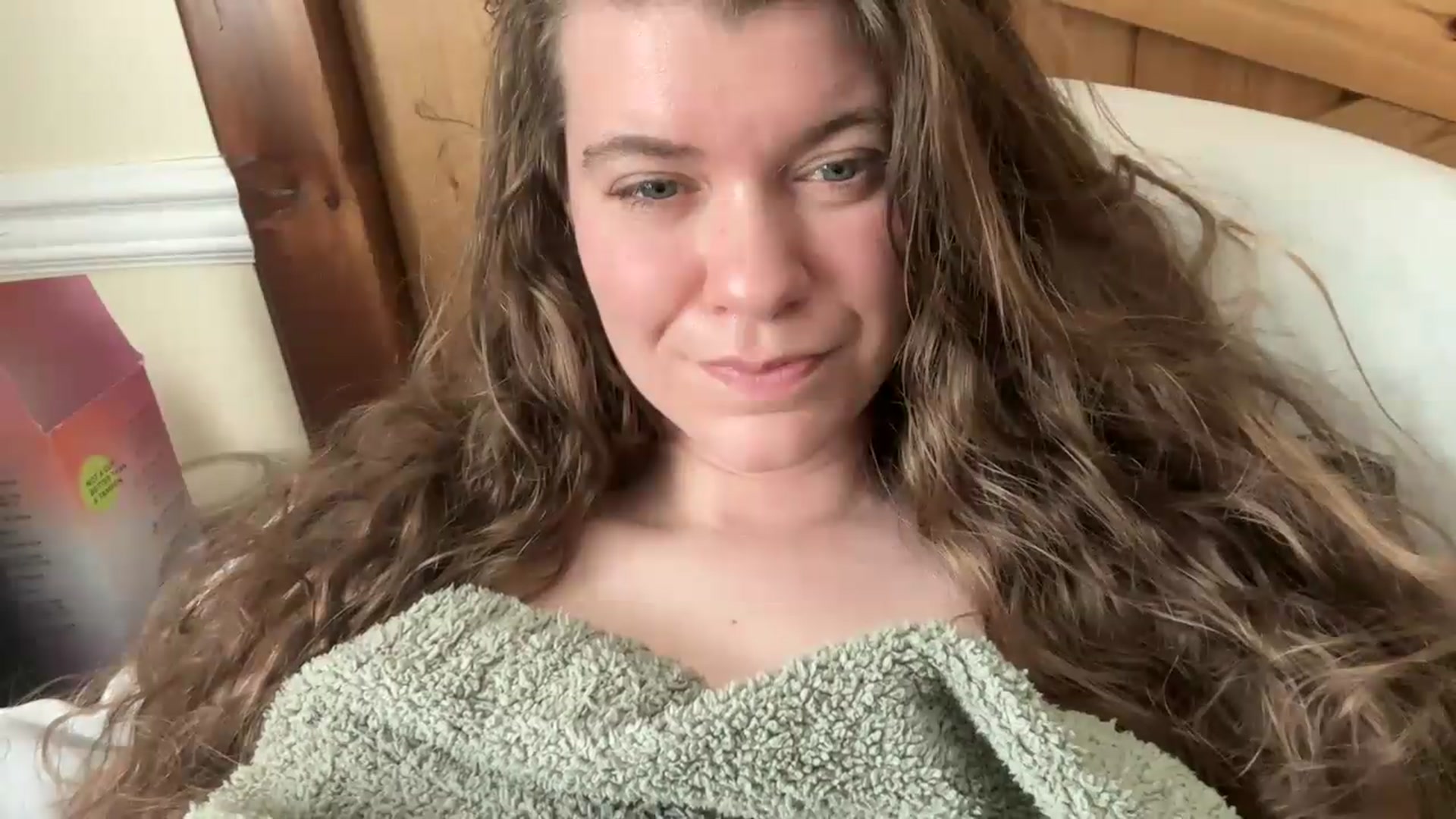 Gallery image thumbnail from Trixiegirl3's myfreecams stream on, 04/08/2026, 22:38 image 19 of 20