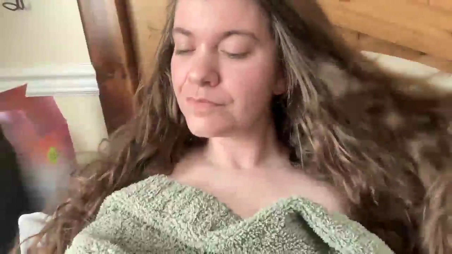 Gallery image thumbnail from Trixiegirl3's myfreecams stream on, 04/08/2026, 22:38 image 14 of 20