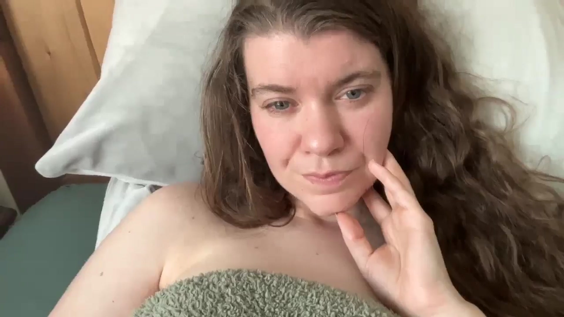 Gallery image thumbnail from Trixiegirl3's myfreecams stream on, 04/09/2026, 24:25 image 14 of 20