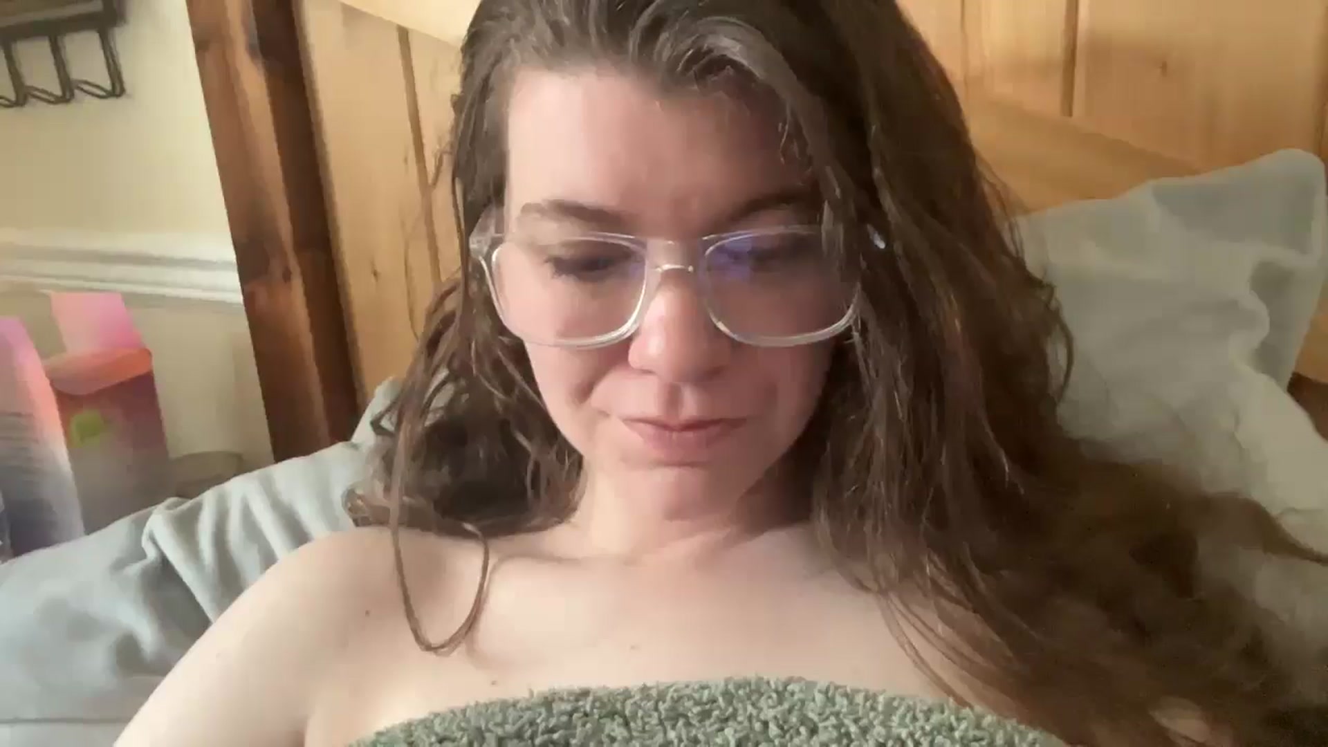 Gallery image thumbnail from Trixiegirl3's myfreecams stream on, 04/15/2026, 20:06 image 12 of 20