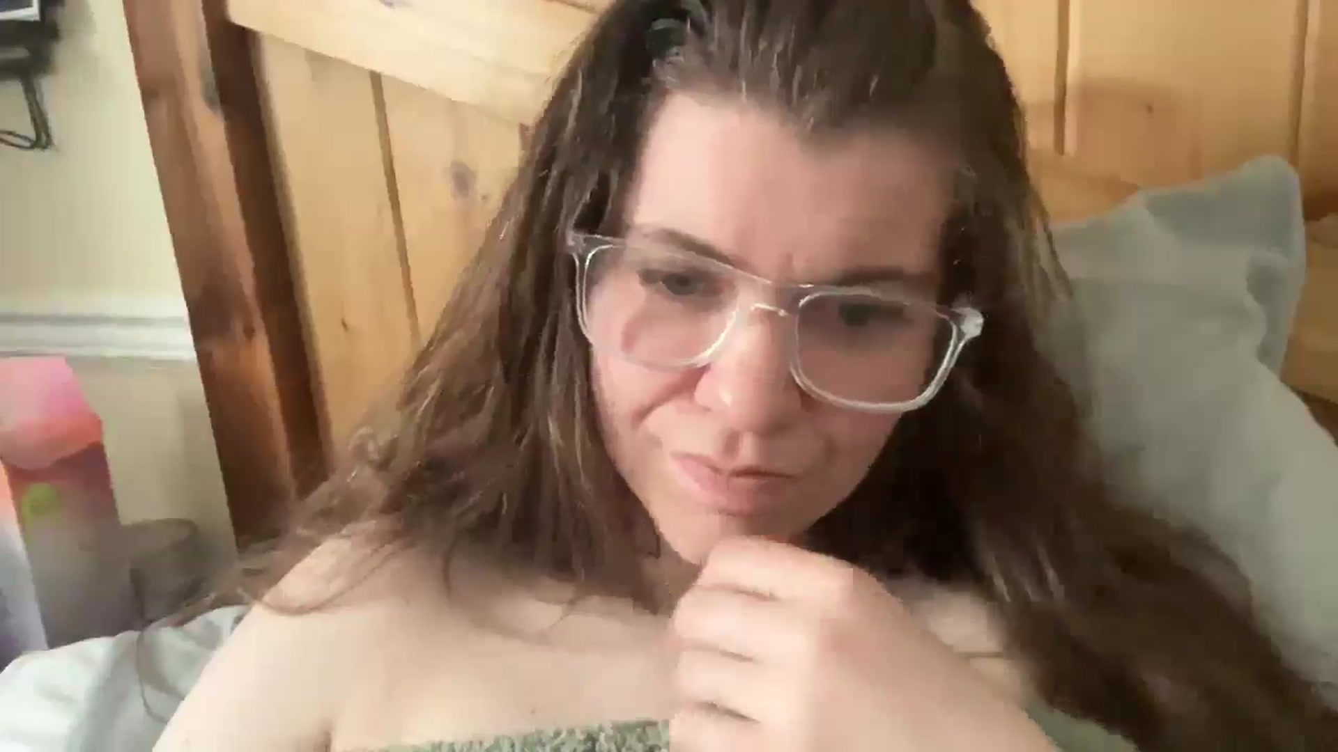 Gallery image thumbnail from Trixiegirl3's myfreecams stream on, 04/15/2026, 21:38 image 8 of 20