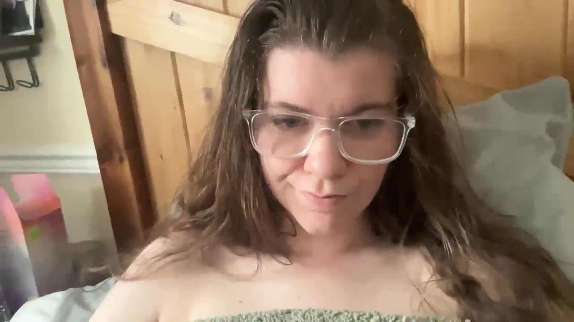 Gallery image thumbnail from Trixiegirl3's myfreecams stream on, 04/15/2026, 21:38 image 3 of 20