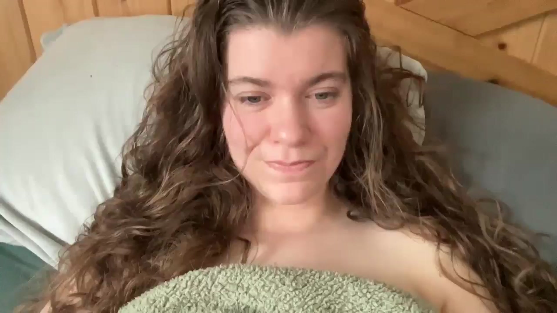 Gallery image thumbnail from Trixiegirl3's myfreecams stream on, 04/16/2026, 21:51 image 13 of 20