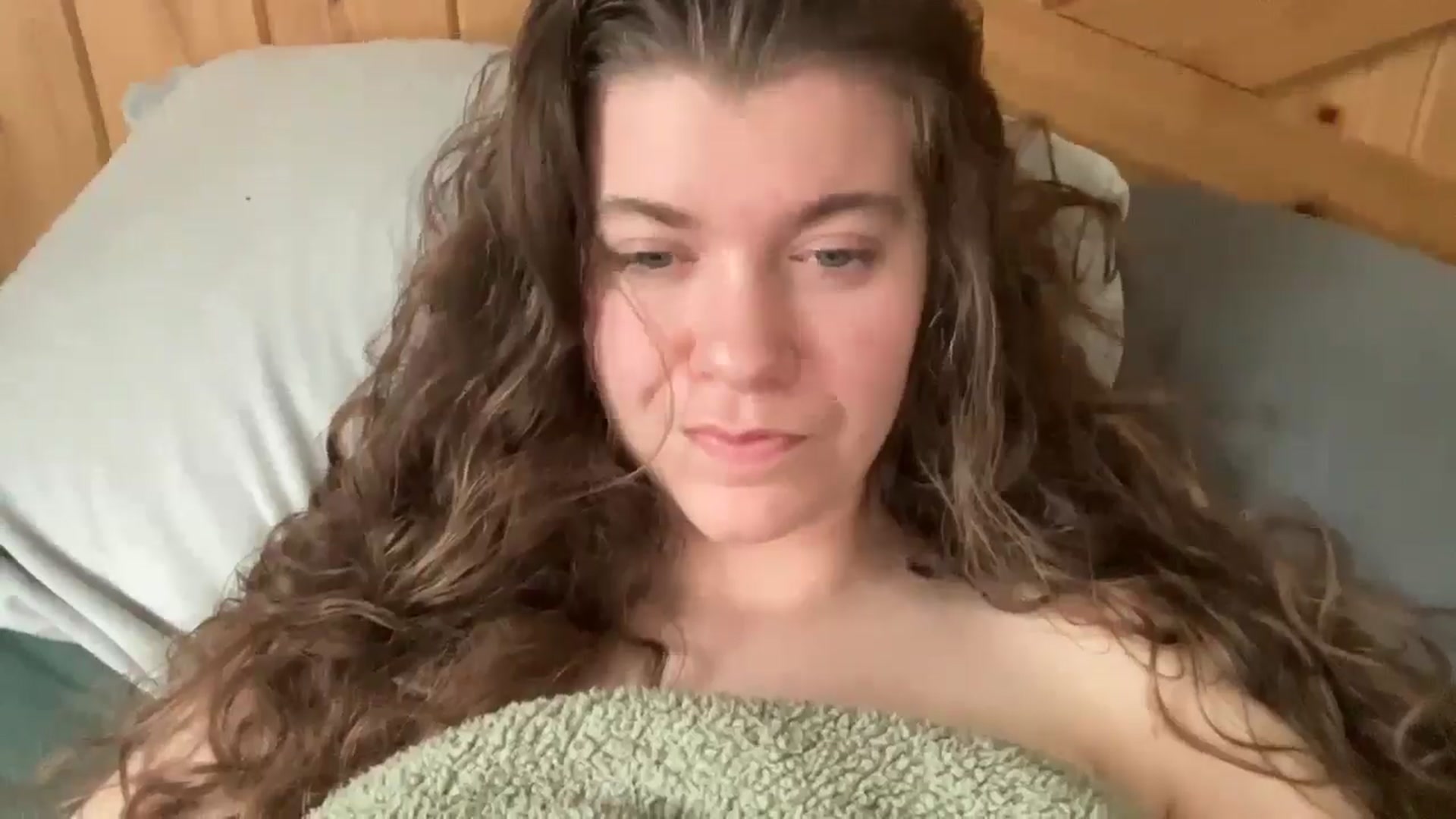 Gallery image thumbnail from Trixiegirl3's myfreecams stream on, 04/16/2026, 21:51 image 18 of 20