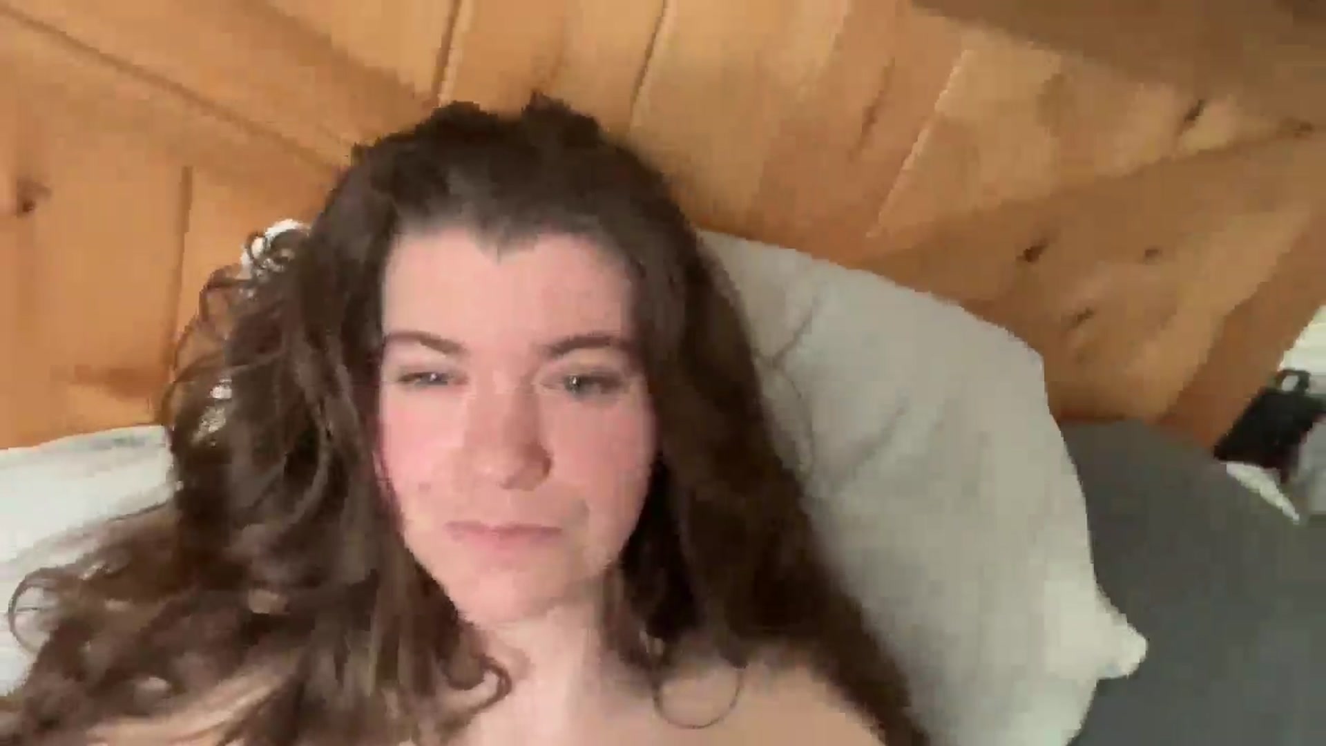Gallery image thumbnail from Trixiegirl3's myfreecams stream on, 04/17/2026, 20:21 image 12 of 20