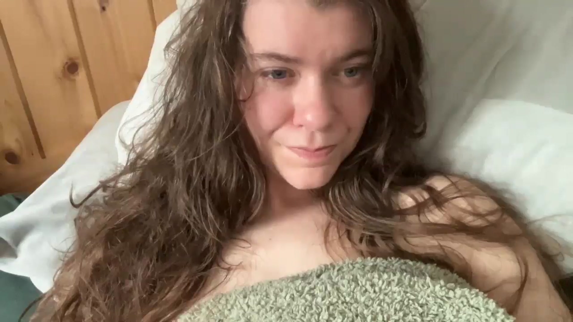 Gallery image thumbnail from Trixiegirl3's myfreecams stream on, 04/17/2026, 20:46 image 14 of 20
