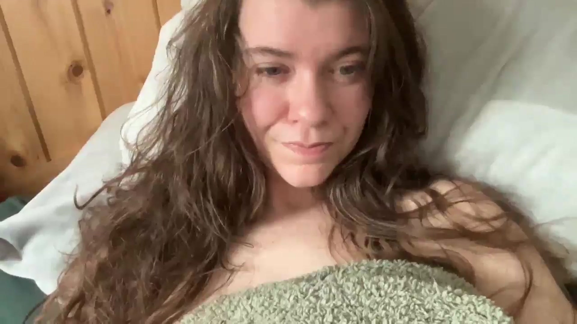 Gallery image thumbnail from Trixiegirl3's myfreecams stream on, 04/17/2026, 20:46 image 12 of 20