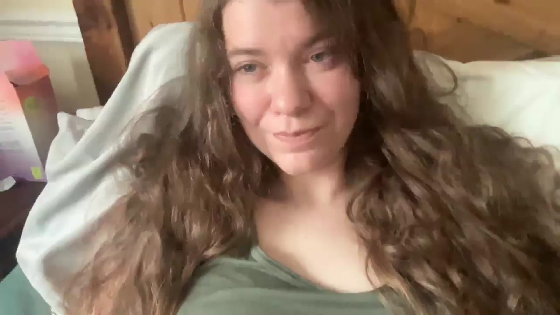 Gallery image thumbnail from Trixiegirl3's myfreecams stream on, 04/18/2026, 18:24 image 18 of 20