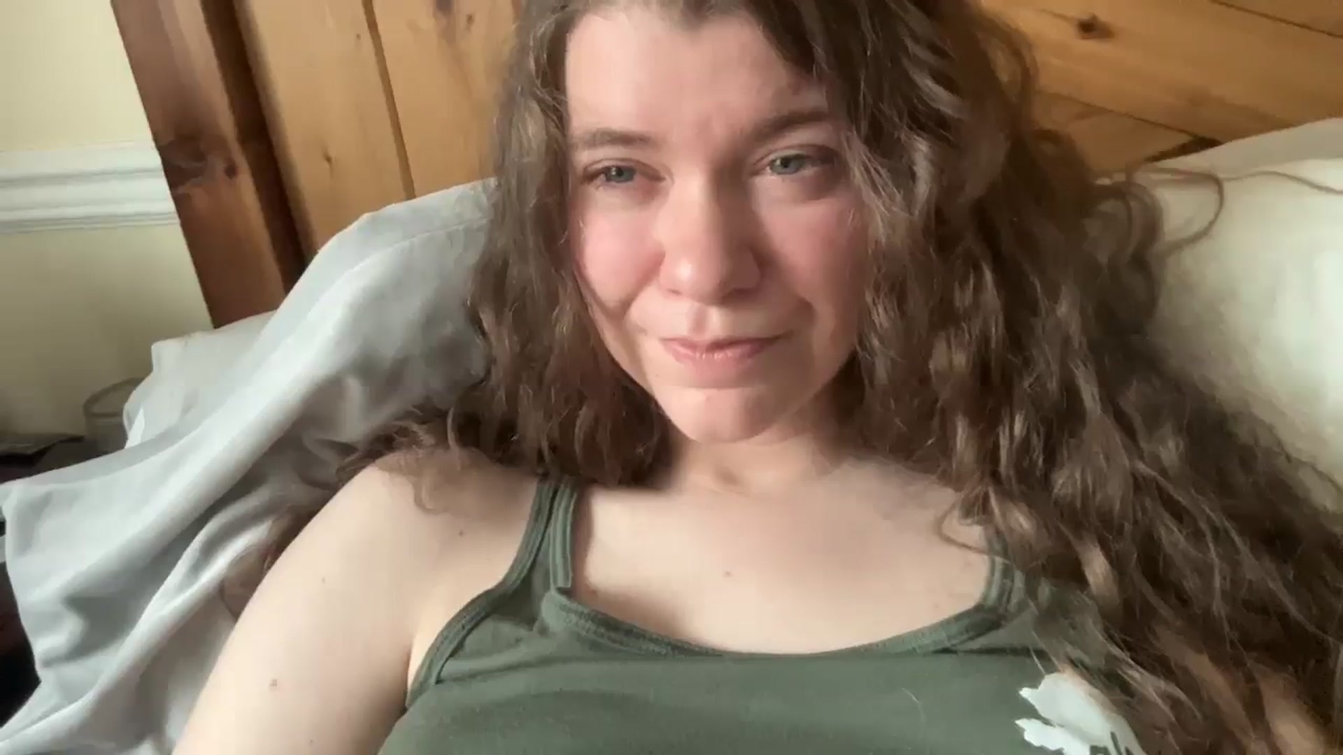 Gallery image thumbnail from Trixiegirl3's myfreecams stream on, 04/18/2026, 18:50 image 6 of 20