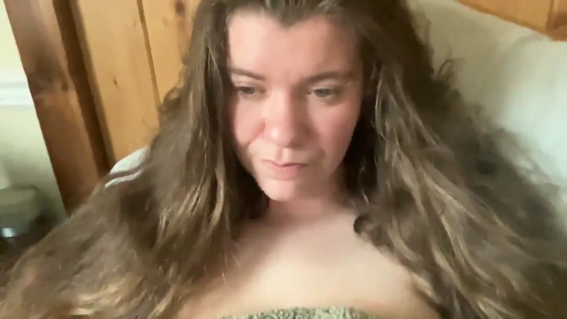 Gallery image thumbnail from Trixiegirl3's myfreecams stream on, 04/20/2026, 19:40 image 18 of 20