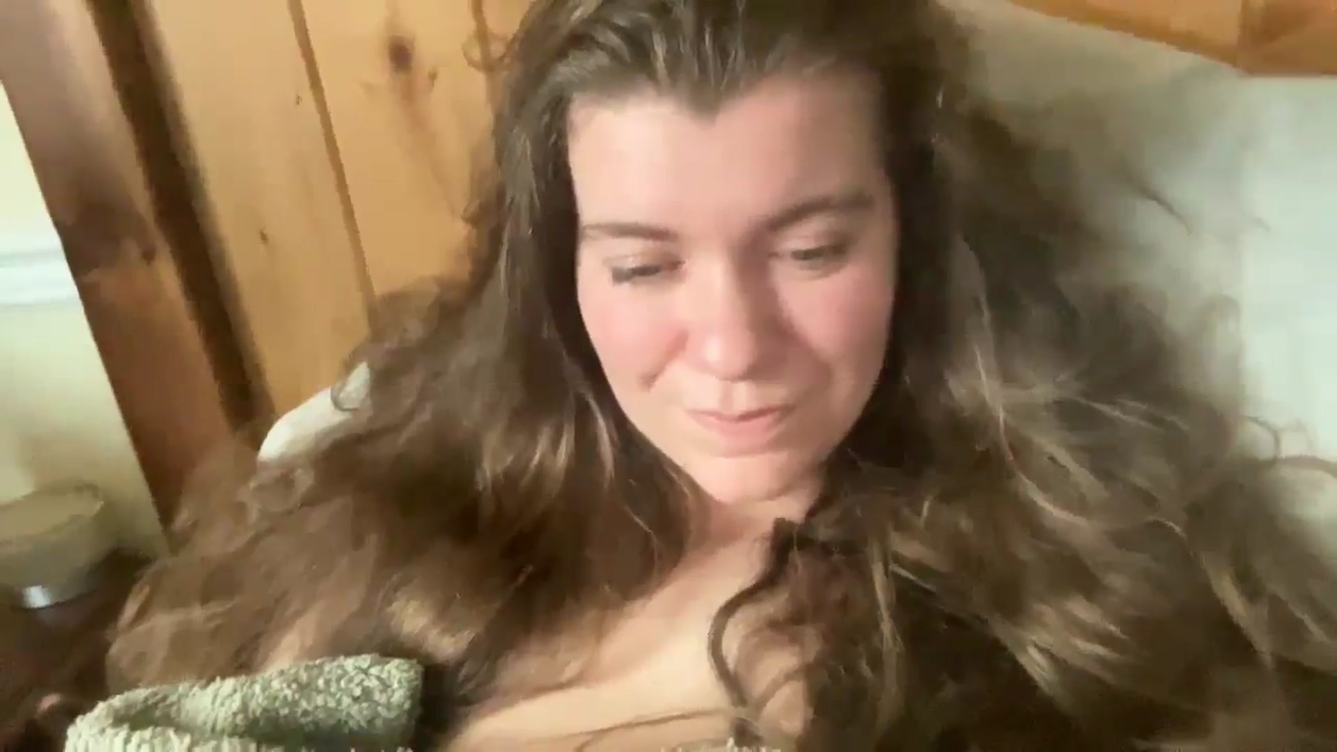 Gallery image thumbnail from Trixiegirl3's myfreecams stream on, 04/20/2026, 19:40 image 17 of 20