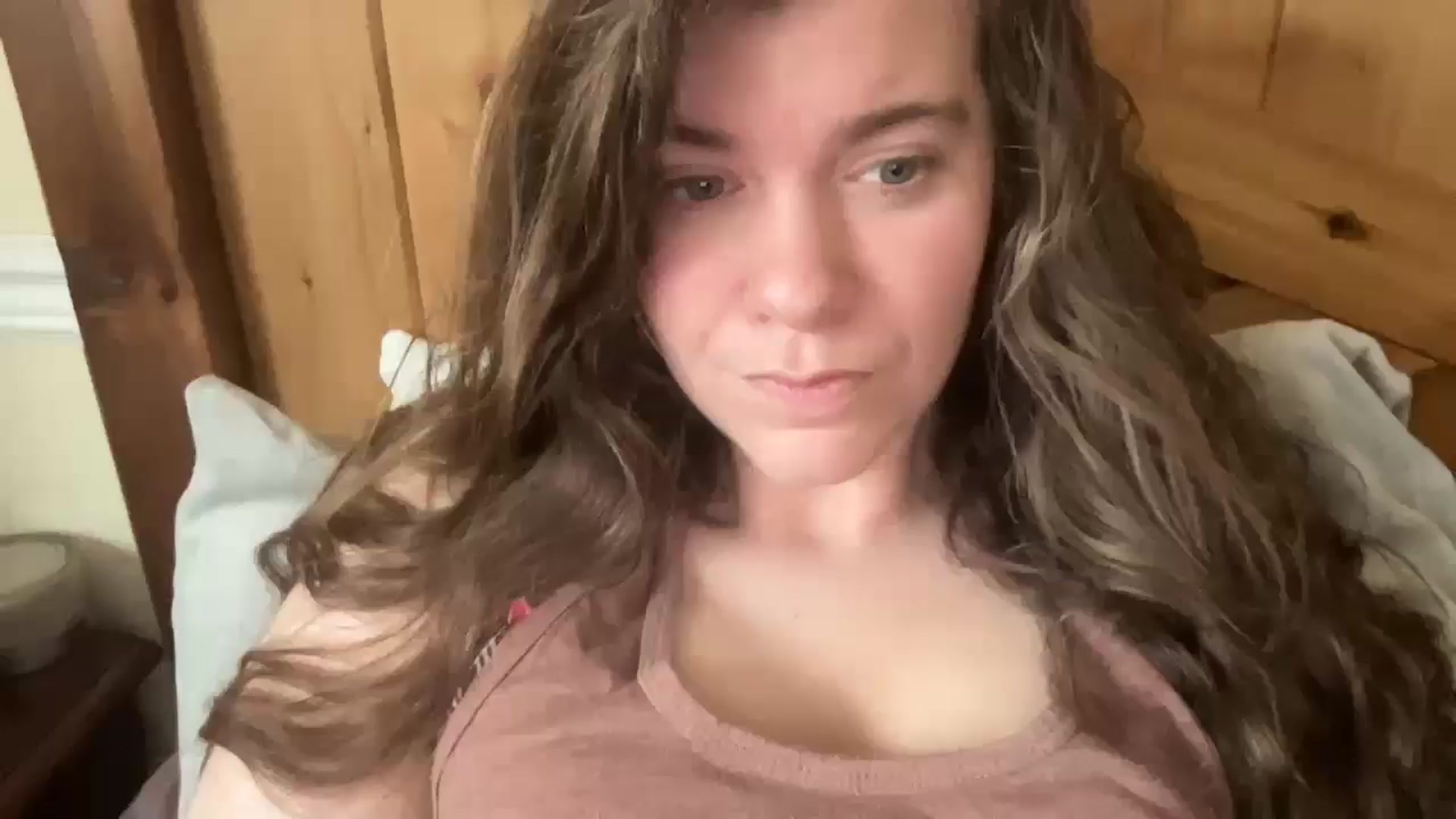 Gallery image thumbnail from Trixiegirl3's myfreecams stream on, 04/22/2026, 22:01 image 3 of 20