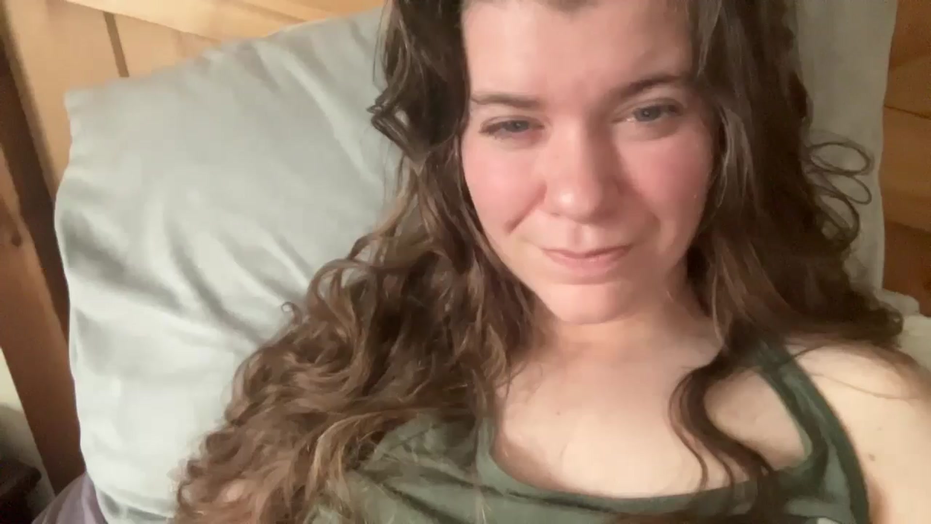 Gallery image thumbnail from Trixiegirl3's myfreecams stream on, 04/23/2026, 20:18 image 18 of 20