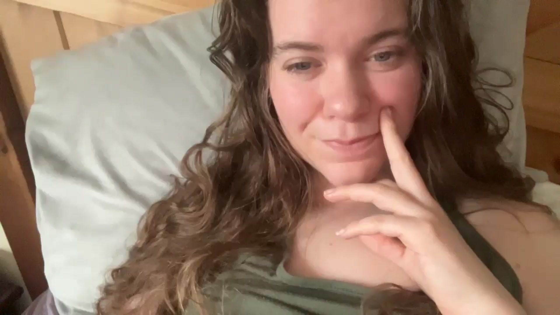 Gallery image thumbnail from Trixiegirl3's myfreecams stream on, 04/23/2026, 20:18 image 13 of 20