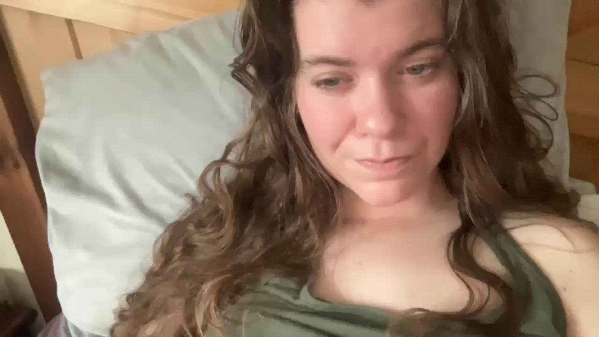 Gallery image thumbnail from Trixiegirl3's myfreecams stream on, 04/23/2026, 20:18 image 15 of 20