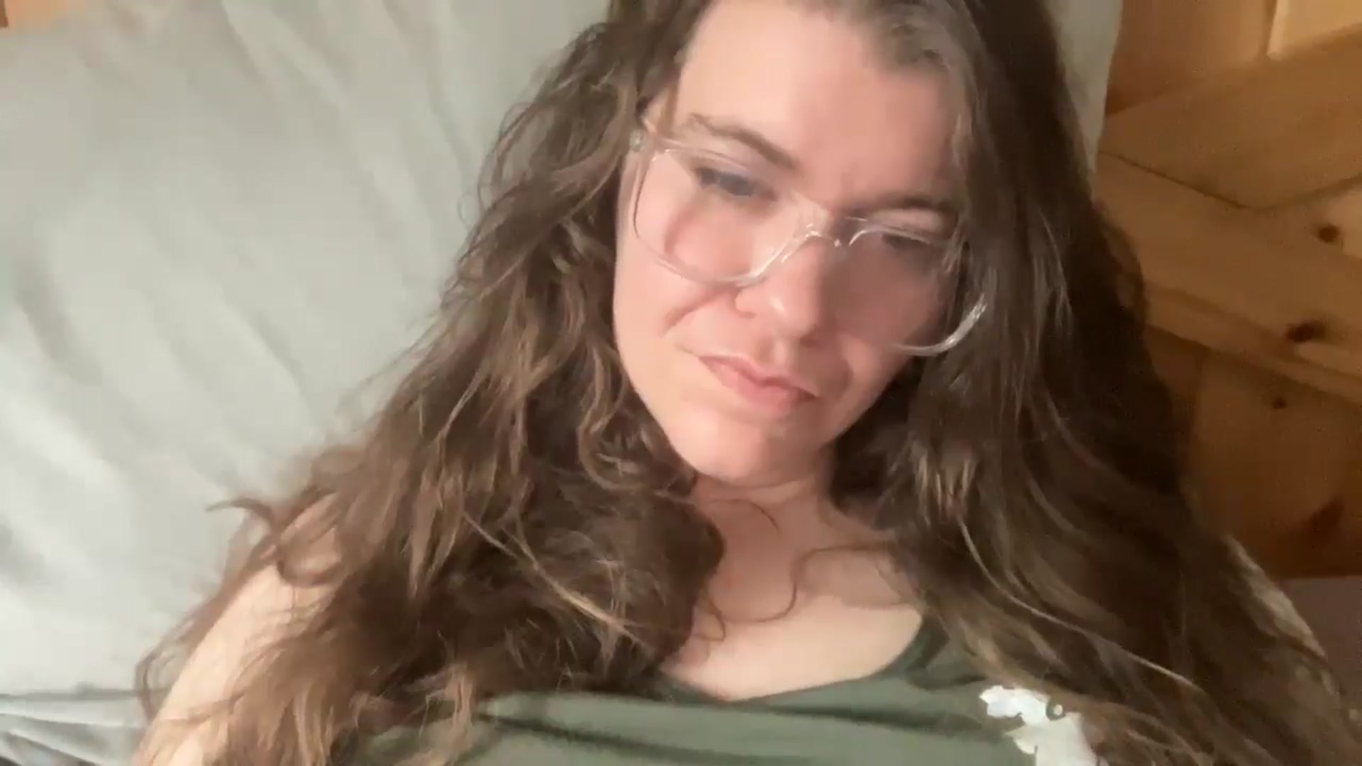 Gallery image thumbnail from Trixiegirl3's myfreecams stream on, 04/23/2026, 22:19 image 17 of 20
