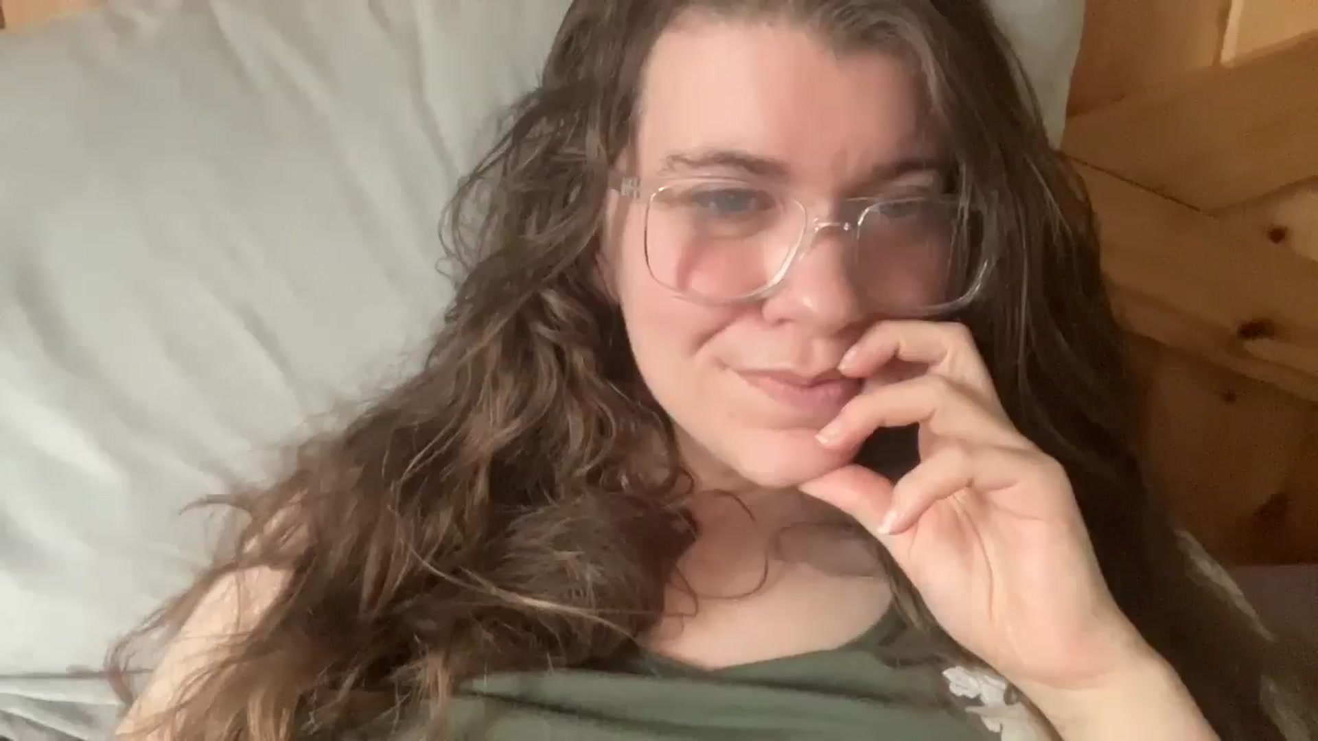 Gallery image thumbnail from Trixiegirl3's myfreecams stream on, 04/23/2026, 22:19 image 15 of 20
